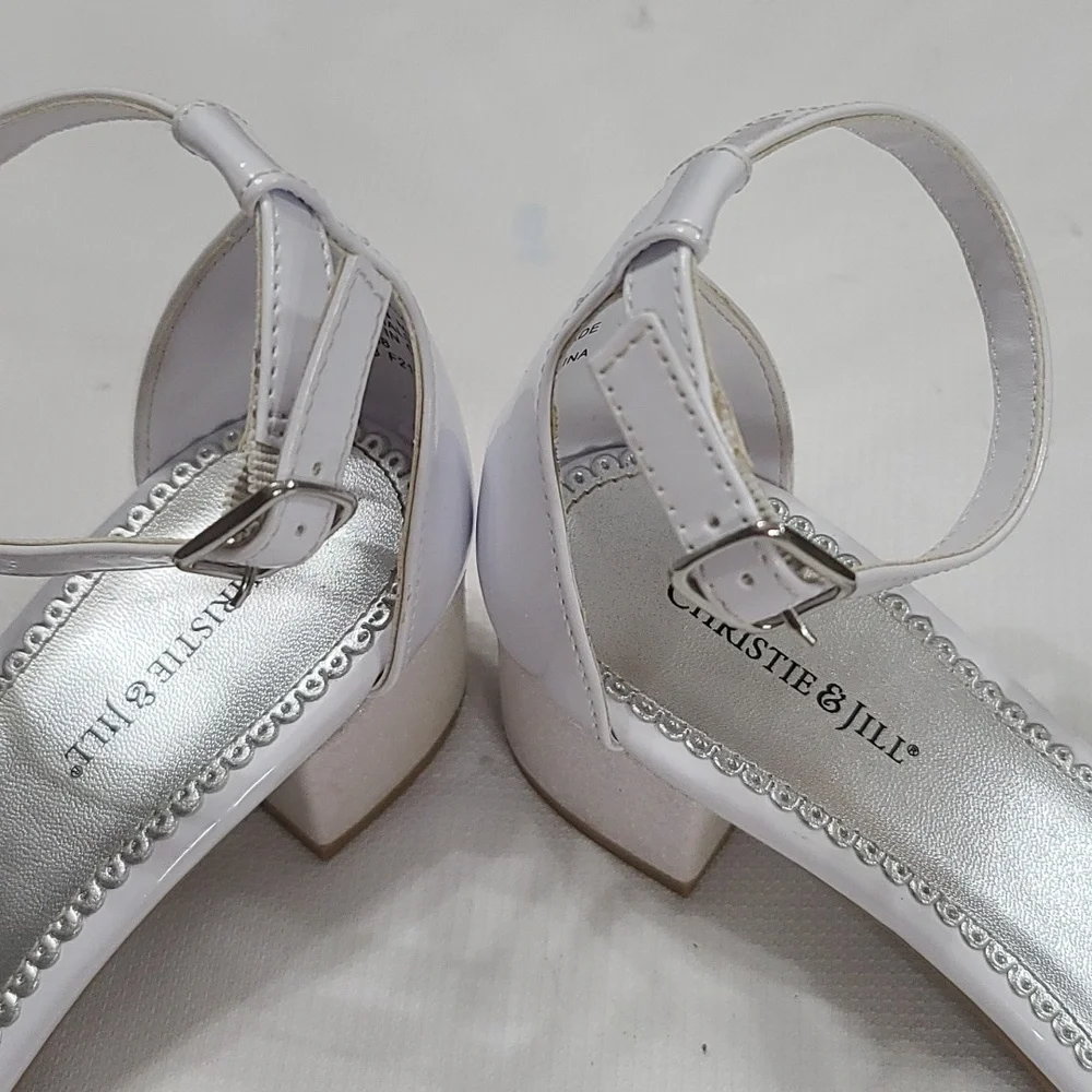 Christie&Jill Girls Sandals White Iridescent Glittery Ankle Strap‎ Heel Sz 4 EUC